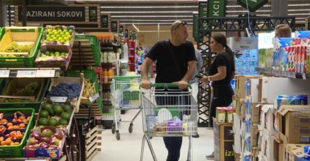 Prosječna plata u BiH 1.105 KM, potrošačka korpa 2.188 KM