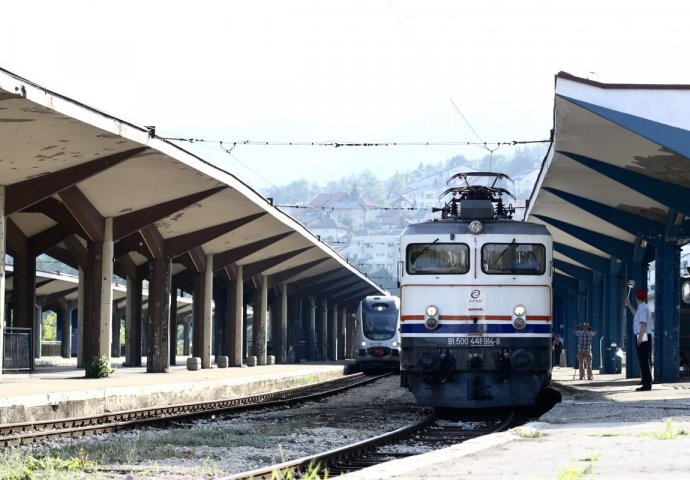 Nakon deset godina: Voz iz Sarajeva krenuo za Ploče 