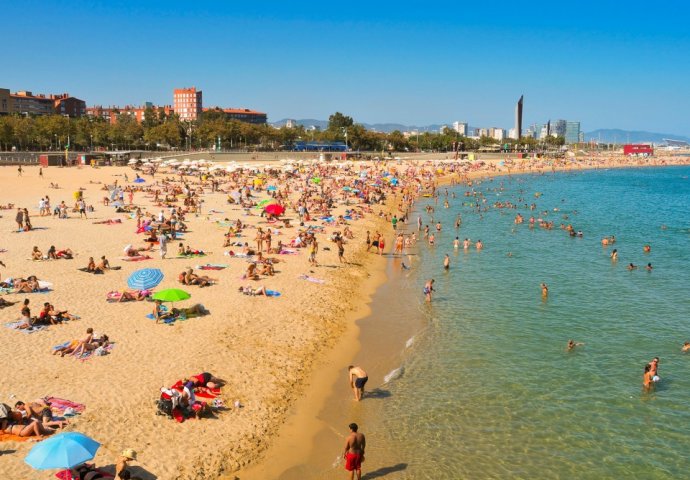 Mediteranski grad zabranio pušenje na plažama