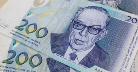 Ukinuti akcize na gorivo ili podijeliti vaučere od 200 KM svakom punoljetnom građaninu?