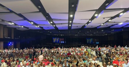 Konvencija opozicionih stranaka u Sarajevu: Velika podrška Denisu Bećiroviću