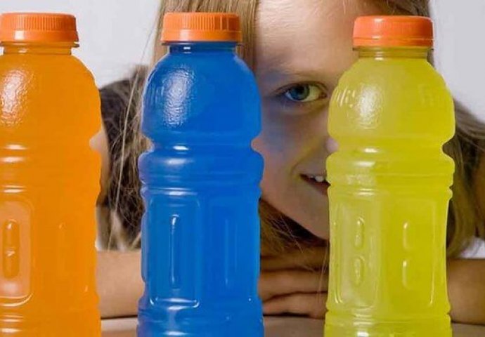 Ljekari savjetuju da ljeti pijete izotonična pića - evo kako ih napraviti