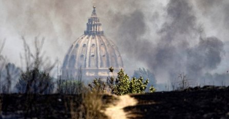 Požar u Rimu, na terenu deseci vatrogasaca
