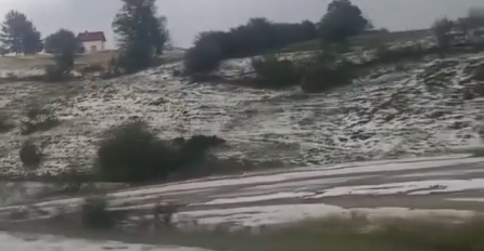 Nevrijeme pogodilo brojne gradove u našoj zemlji: Bijeli se kao da je decembar (VIDEO)
