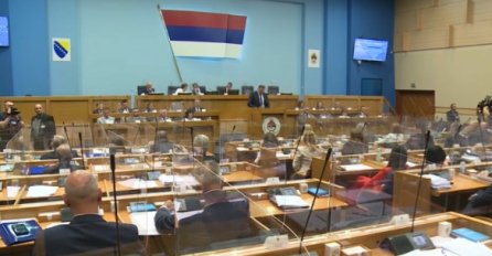 U Republici Srpskoj plate povećane za 100 KM