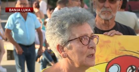 Sarajlije na protestima u Banjaluci: Hvala političarima što su nas ujedinili