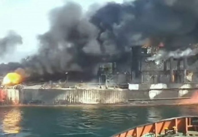 Ukrajina: Rusi raketom pogodili tanker koji je mjesecima plutao u Crnom moru