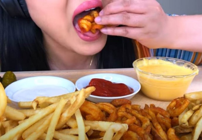 3 VRSTE NAMIRNICA STVARAJU BORE I ČINE DA IZGLEDATE STARIJE: Jedete ih svakog dana, a ne slutite šta rade koži