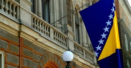 Ambasadorica BiH u Grčkoj: Nema spuštanja zastave na pola koplja zbog 11. jula