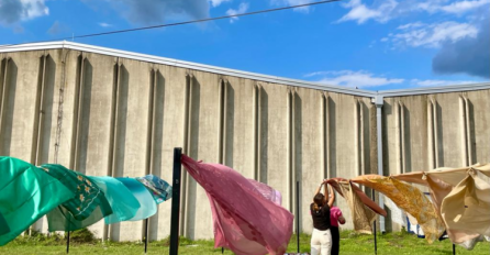 Mladi iz cijelog svijeta rade na postavljanju izložbe “Majčina marama”