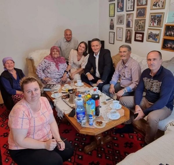 denis-becirovic-nana-fata-2