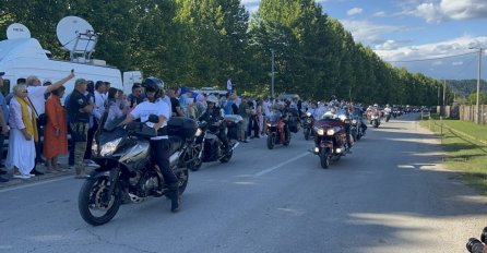 Više stotina motorista iz Sarajeva stiglo u Potočare