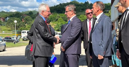Ambasador SAD u BiH Michael Murphy prisustvovat će dženazi 50 žrtava genocida u Srebrenici