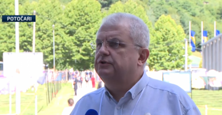 Nenad Čanak u Potočarima: Svaki put mi je sve gore…