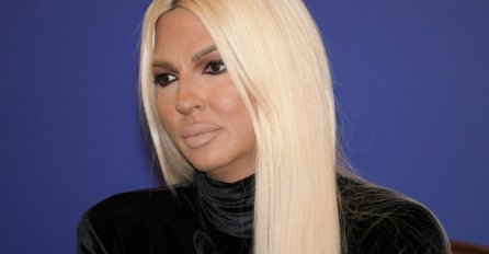 Jelena Karleuša se oglasila o genocidu u Srebrenici: Evo šta je napisala na Instagramu,"ZAR JE MOGUĆE DA..."