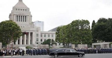 Sahranjen Šinzo Abe