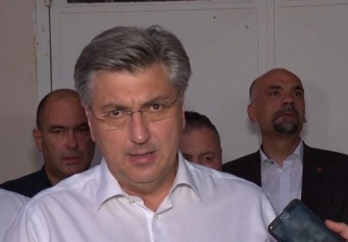 Plenković: U zadnjih šest godina nije se dogodilo da je izgorjelo ovoliko kuća