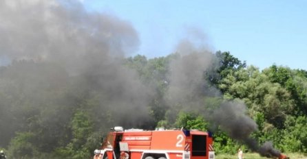 Požar kod Čapljine: Na terenu tri ekipe vatrogasaca s oko 30 ljudi