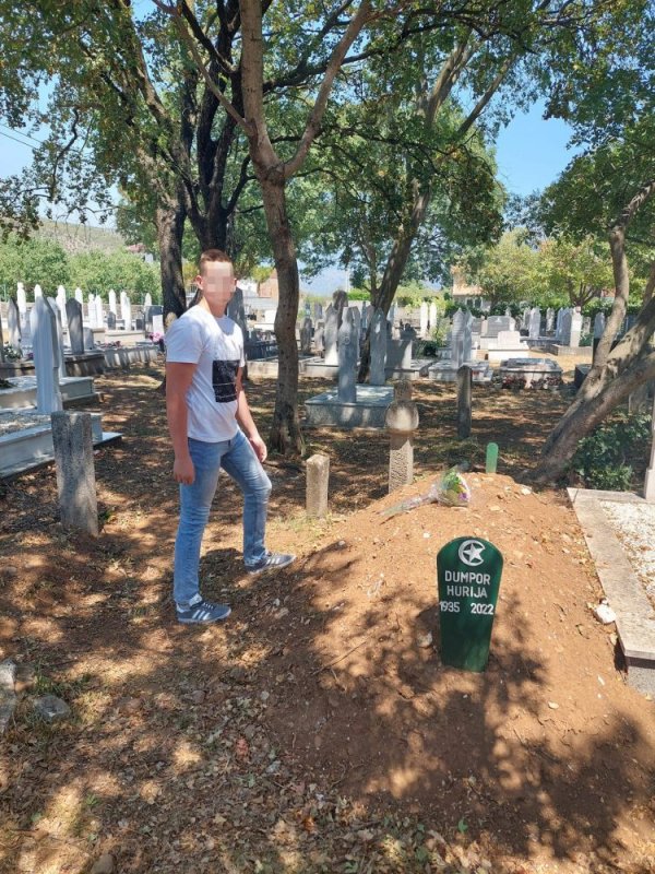 1658150086-294621654-10226145932627301-5329674583064017790-n-min-1-750x1000