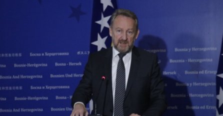 Bakir Izetbegović: Schmidt ima dva cilja i u tome ga podržavam, ali ne bi trebao dirati Ustav FBiH