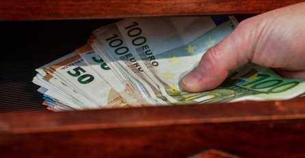 OTVARA SE MAGIČNA LAVLJA KAPIJA: Evo kome stiže BRDO PARA I SREĆE do 8.8.