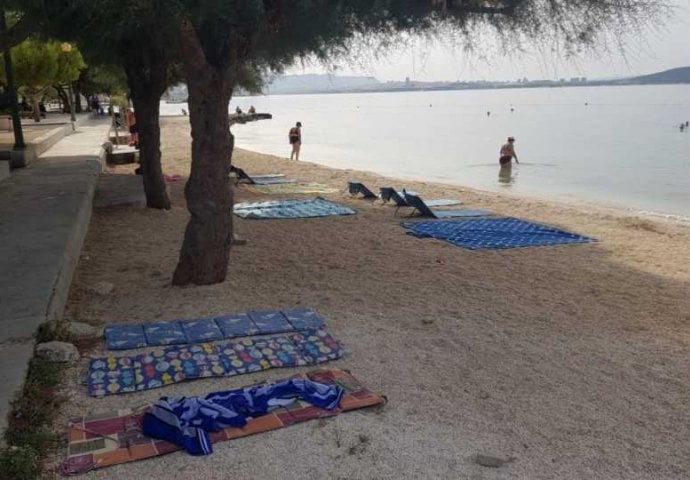 Nema više ostavljanja peškira na plažama preko noći: Na ovom kupalištu kazna do 415 KM 