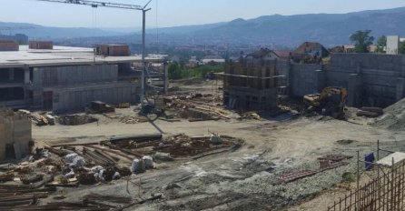 UKC RS: Nije klizište nego odstupanje, rupe su zatrpane