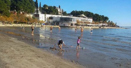 Jeziv prizor u Splitu: Izvučene dvije bombe iz plićaka na plaži