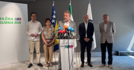 VANREDNO OBRAĆANJE BAKIRA IZETBEGOVIĆA