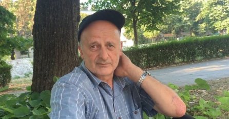 Prvi došao na proteste ispred OHR-a: Plašim se da će Bošnjaci završiti u getu