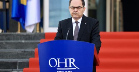 ŠTA SE ZAISTA DOGAĐA Der Standard: Schmidt pod velikim pritiskom određenih američkih zvaničnika