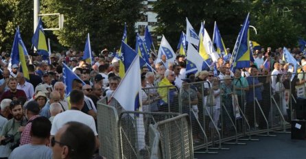 GRAĐANI NE ODUSTAJU, NE DAMO BiH! Zornić najavila: Proteste nastavljamo i sutra, ovo je poruka...