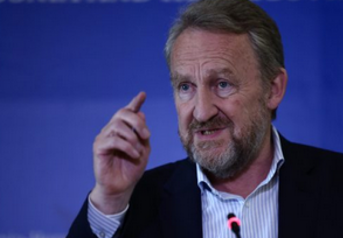 “Izetbegović i njegov saborac i prijatelj Dodik drže nas pod pritiskom”