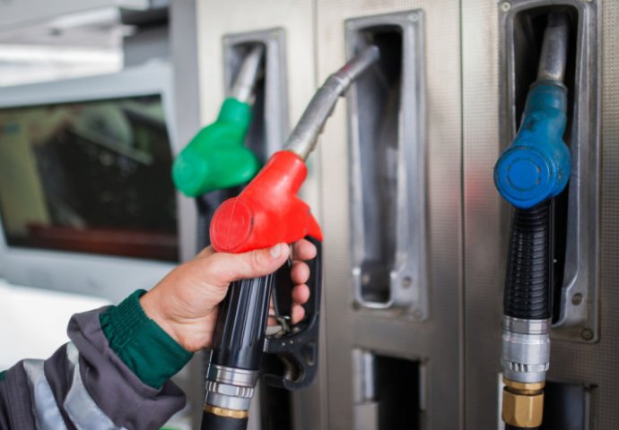 Akcize su ukinute, ali u prvom čitanju, cijene goriva i dalje iste