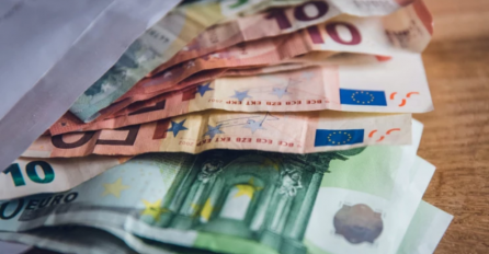 URADITE OVO I GLEDAJTE KAKO NOVAC SAM DOLAZI: Bitno je uradite sve KORAKE i privućete ogromno BOGATSTVO!