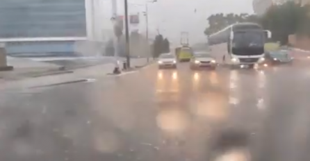 NEBO SE OTVORILO: Pogledajte kakvo nevrijeme je zahvatilo našu zemlju