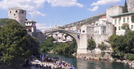 Igor Kazić i Evald Krnjić pobjednici skokova sa Starog mosta