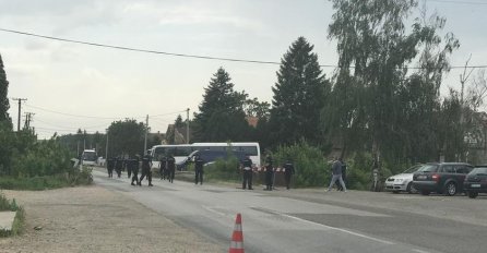 Nakon sirena na sjeveru Kosova, postavljene barikade na putevima: Oglasili se i zvaničnici