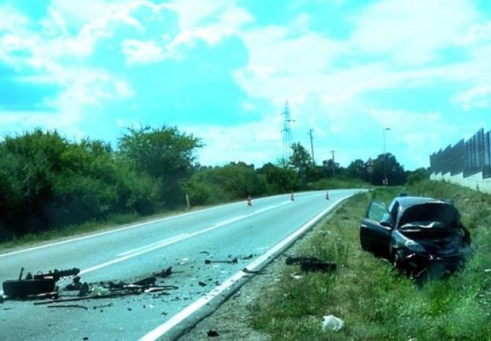Detalji teške nesreće kod Brčkog: U sudaru dva vozila iz Srbije povrijeđeno pet osoba