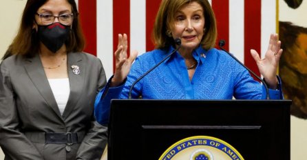 Pelosi: Nećemo dozvoliti Kini da izoluje Tajvan