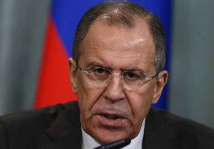 Lavrov poručio: "Zapad se direktno uključio u sukob u Ukrajini - ne samo da im šaljete oružje već ih sad i obučavate na prostoru vaših zemalja"