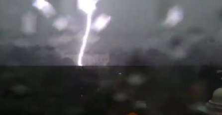 Snimljen trenutak udara munje kod Bijele kuće: Dvije osobe poginule