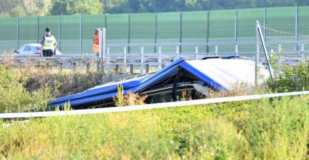 Svjedočenje vatrogasca koji je bio na licu mjesta: Autobus se zabio u kanal i cijeli prednji dio autobusa zabio se do polovice vozila
