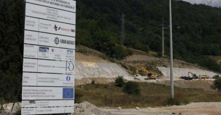 Izgradnja kružnog toka na Bradini: U noćnim satima saobraća se naizmjenično jednom trakom