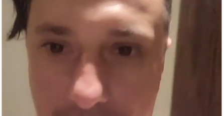 Andrija Milošević upao supruzi u kupaonicu dok se tuširala i snimio njenu reakciju: SNIMAK JE HIT (VIDEO)