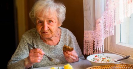SVEKRVA JE DOŠLA KOD NAS NA VEČERU, A ZBOG ONOG ŠTO JE URADILA IZBACILA SAM JE IZ KUĆE: Muž je sad ljut na mene - ŠTA VI MISLITE?