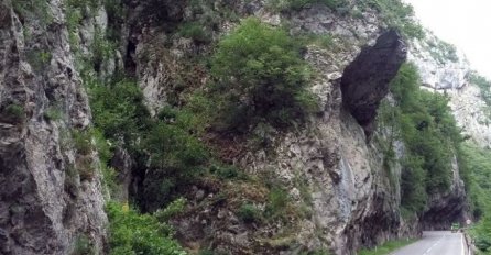 Tragedija kod Trebinja: Stijena se odronila, žena poginula