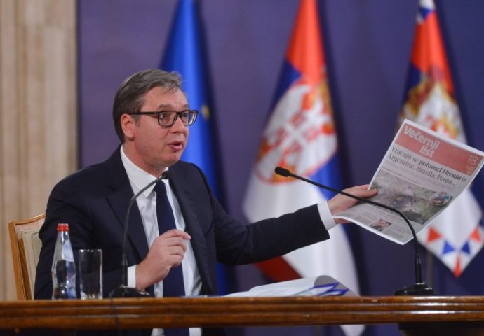 Vučić: Dok sam živ neću u Hrvatsku na more