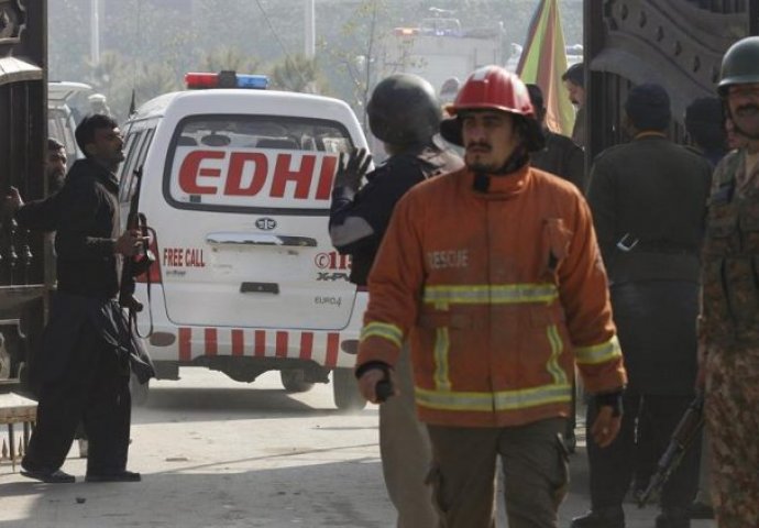 PAKISTAN: Najmanje 13 mrtvih u saobraćajnoj nesreći