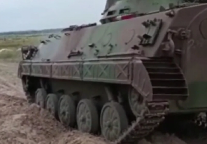 Objavljeni snimci obuke ukrajinske vojske na vozilima koje je donirala Slovenija